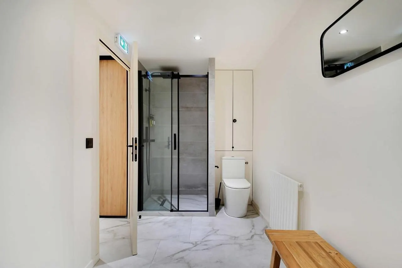 Amazing Private Room Next To Gare De Lyon Paryż