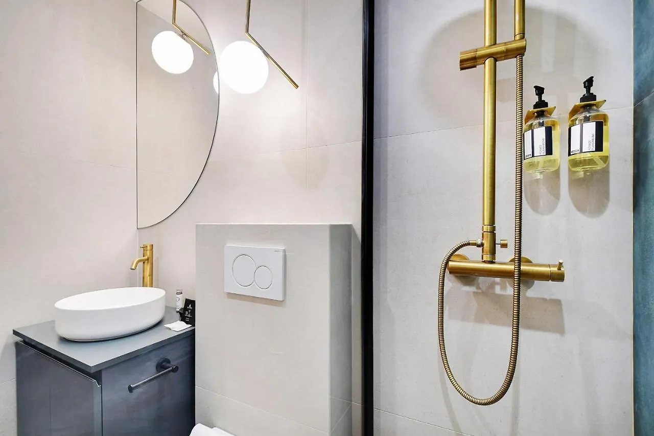 Amazing Private Room Next To Gare De Lyon Paris Holiday home